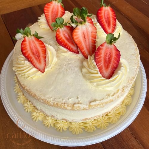 Torta de Nata com Morango